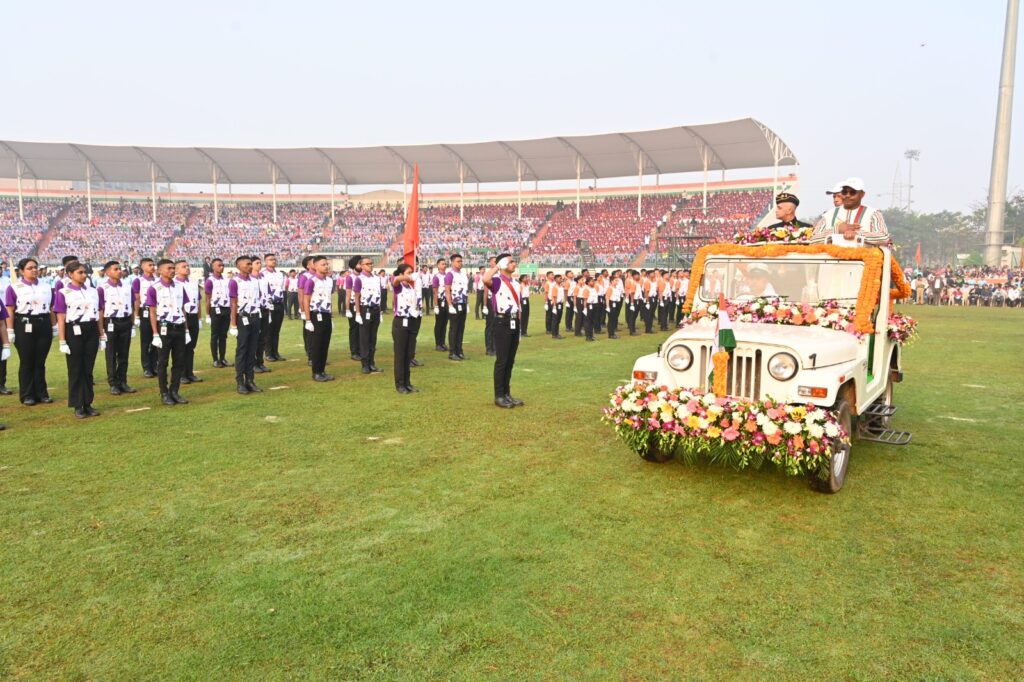 Jour de la République en Inde : Dansa KOUROUMA gratifié par un impressionnant défilé