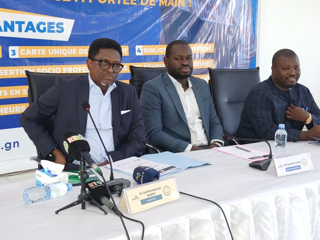 Orientation des bacheliers : Alpha Bacar Barry lance la plateforme ParcourSup Guinée