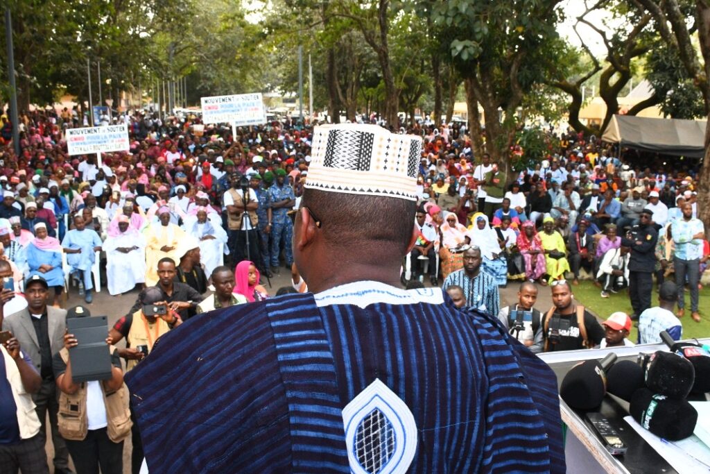 Le Président du CNT à Labé : Une mobilisation historique pour la vulgarisation de l’avant-projet de nouvelle Constitution